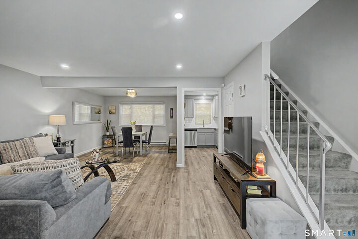 Property Photo:  45 Highview Avenue 5  CT 06907 