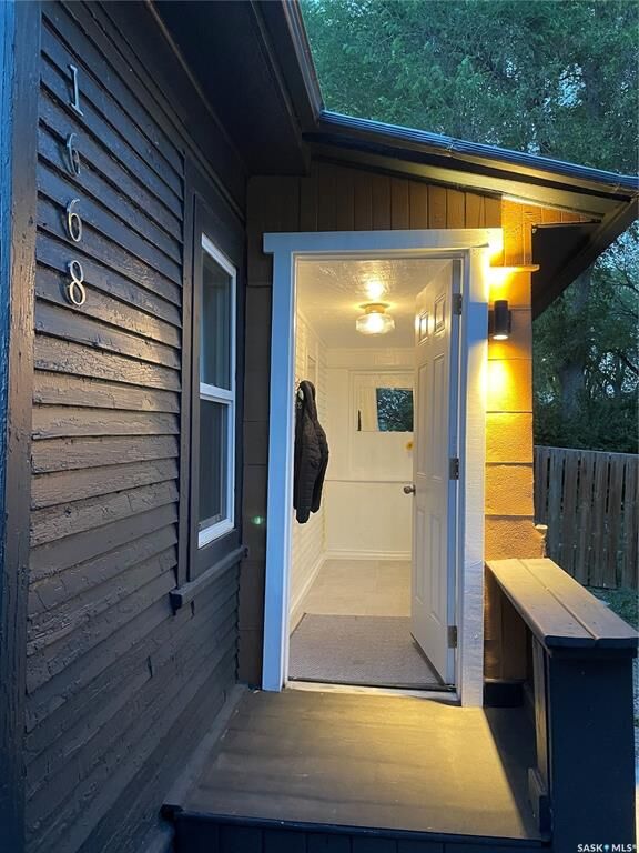 Property Photo: 1668 Ottawa Street SK S4P 1N9