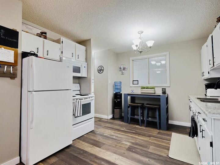 Property Photo:  302 7th Street E  SK S0L 2V0 