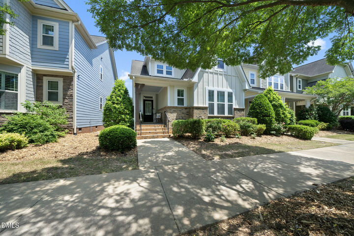 Property Photo:  1524 Crafton Way  NC 27607 