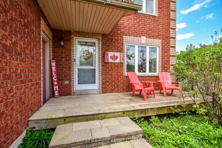 Property Photo:  42 Farmstead Crescent  ON L4N 8S1 