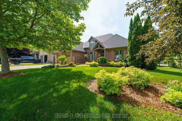 Property Photo: 2091 Valleyrun Boulevard ON N6G 5M7