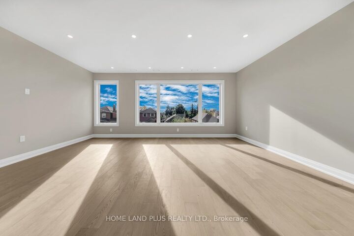 Property Photo:  78 Bowie Avenue  ON M6E 2P5 