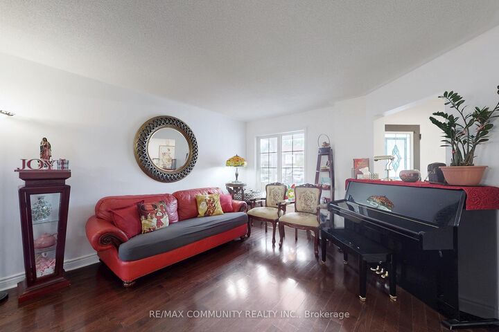 Property Photo: 71 Hibbard Drive ON L1Z 1J8