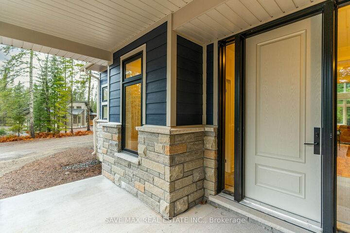 Property Photo: 1049 Greensview Drive ON P1H 0K1
