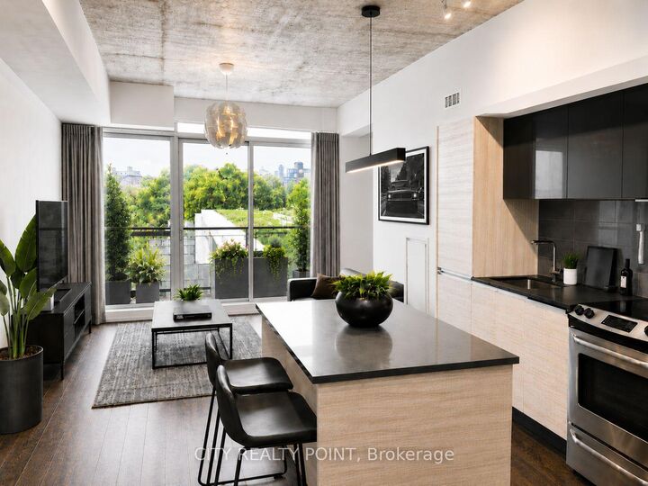 1190 Dundas Street E 505 — photo 1