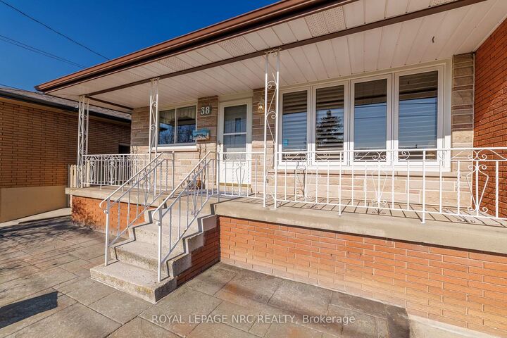 Property Photo:  38 Rivercrest Road  ON L8E 1M9 