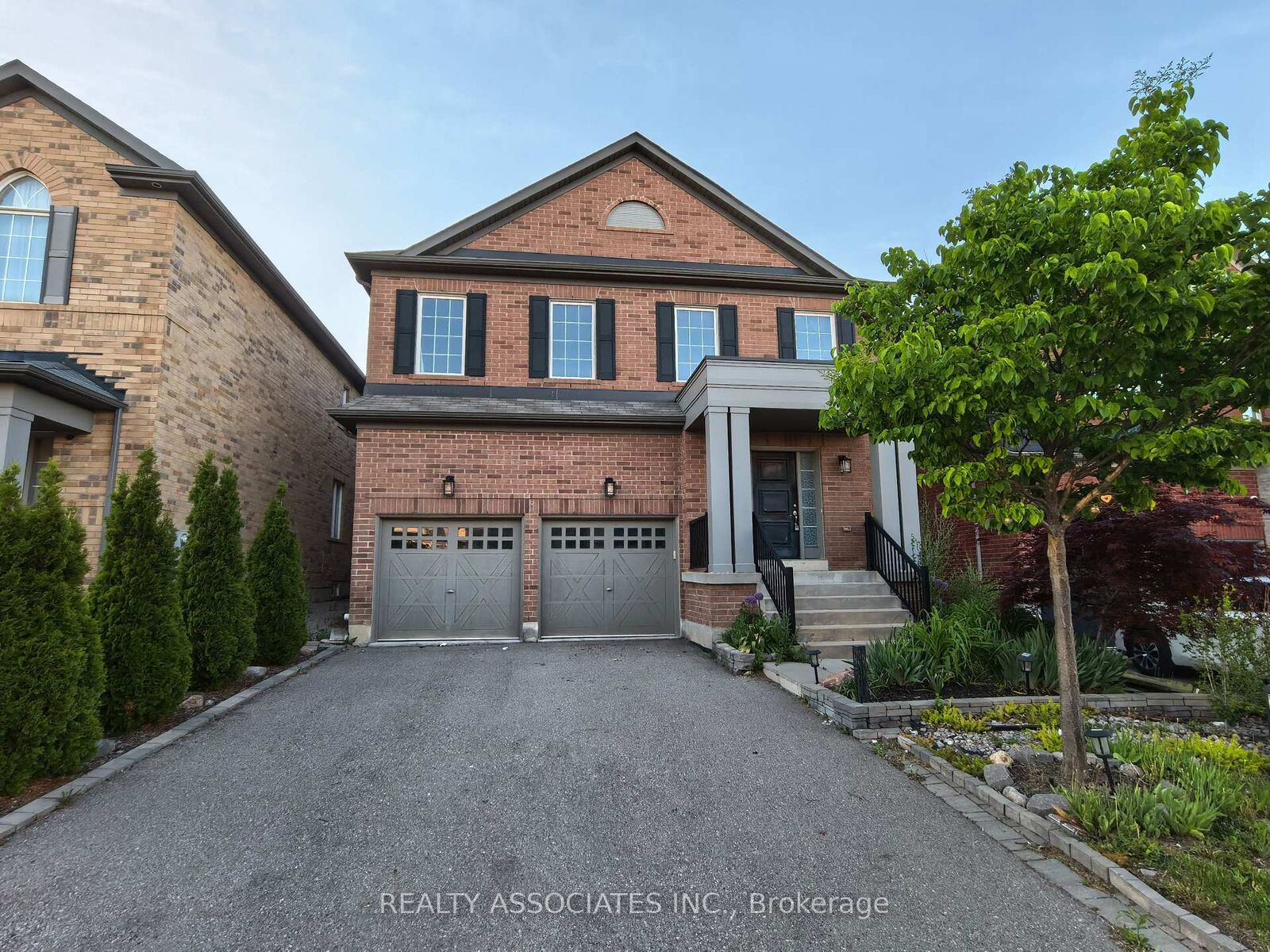 Property Photo: 50 Strong Avenue ON L6A 4X2