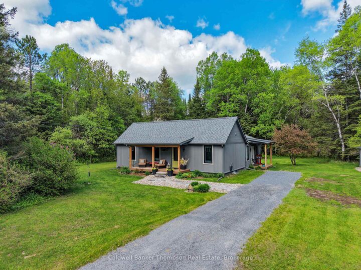 Photo de la propriété: 247 Old North Road ON P1H 2J4