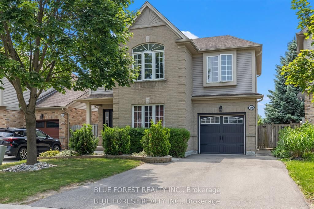 Property Photo: 258 South Leaksdale Circle ON N6M 1K3