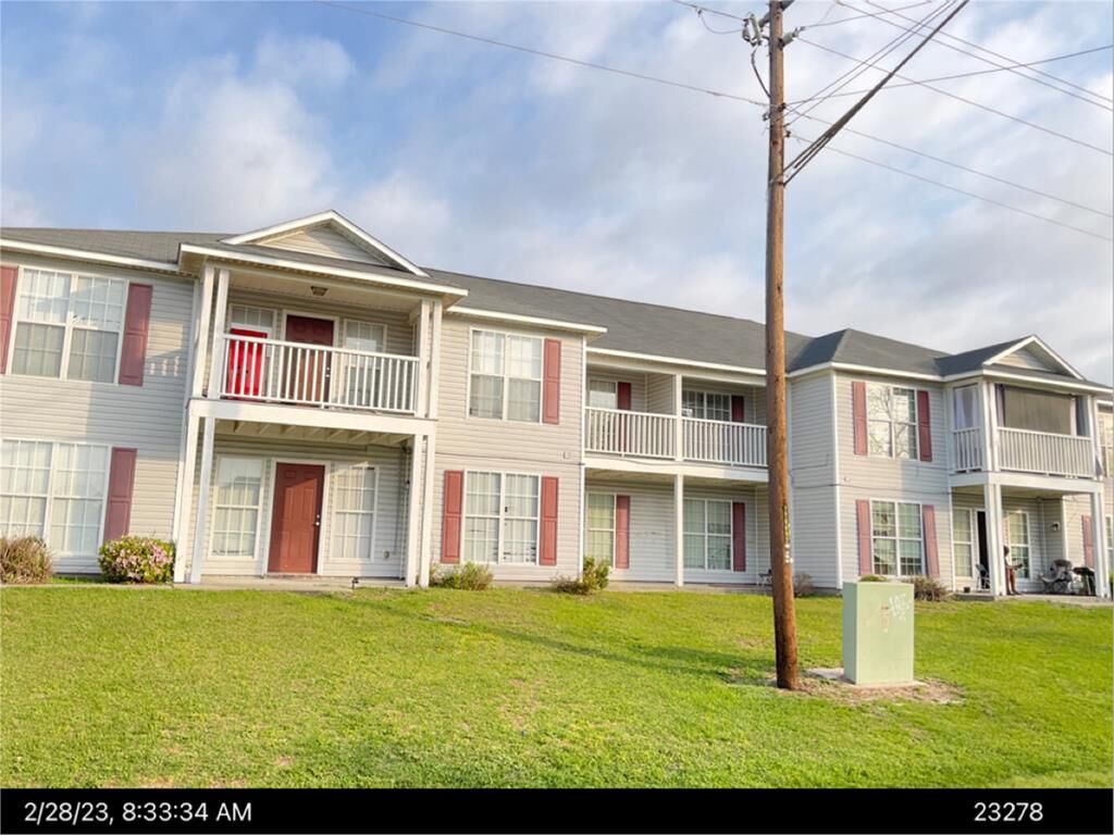 Property Photo:  1501 Myrtle Street *  GA 31601 