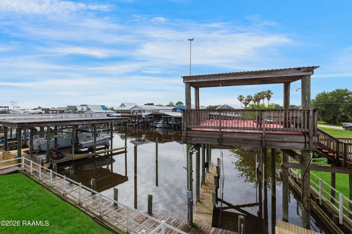 Property Photo:  158 Carpenter  LA 70538 