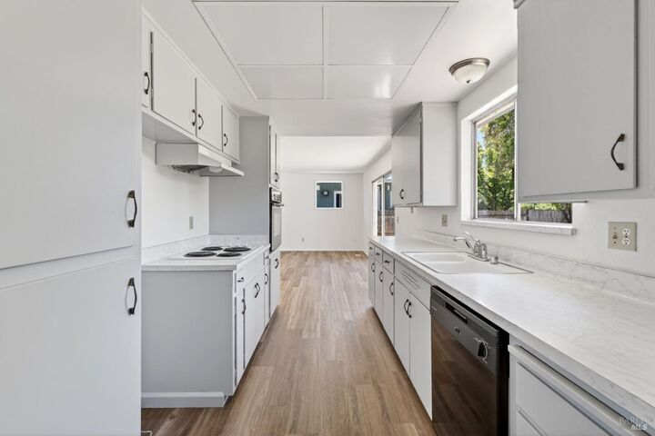 Property Photo: 2212 Neotomas Avenue CA 95405
