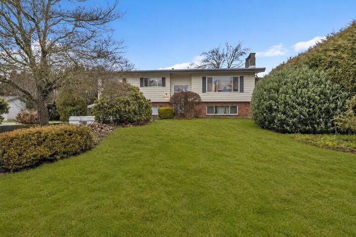 46573 Elgin Drive — photo 1
