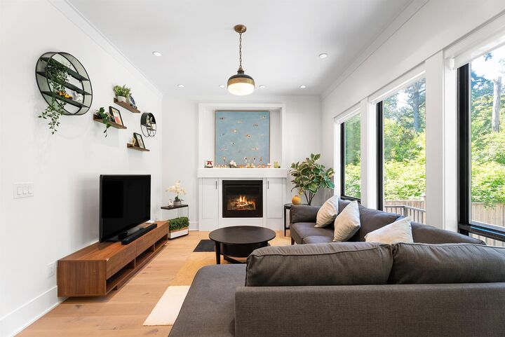 Property Photo: 3323 147 Street BC V4P 1Z8