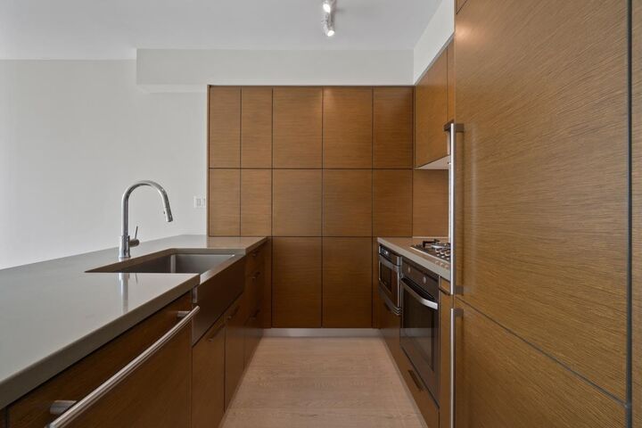 Property Photo:  535 Smithe Street 2404  BC V6B 0H2 