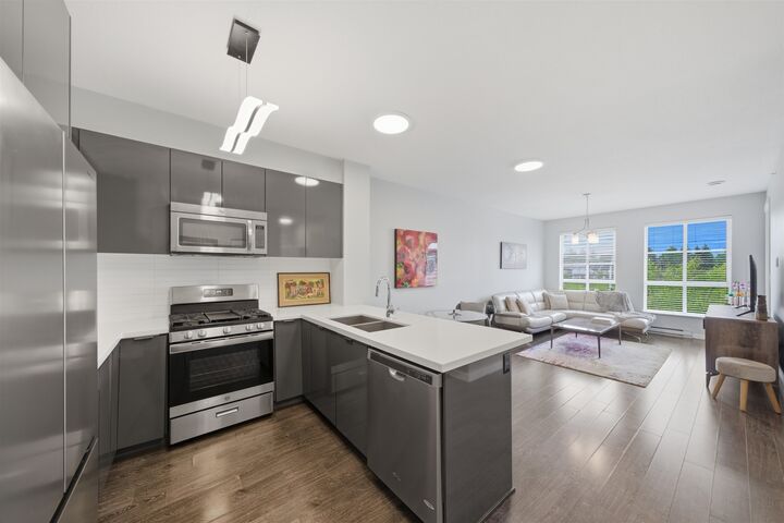 Property Photo:  15168 33 Avenue 426  BC V3Z 0N7 