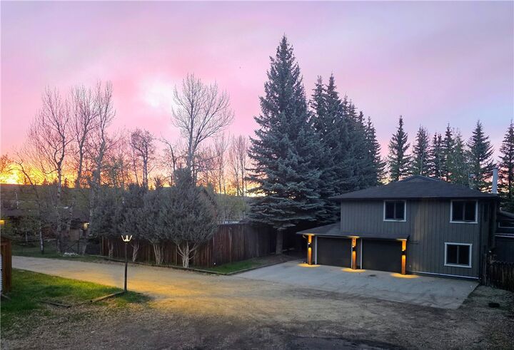 Property Photo: 940 Park Avenue S MT 59068