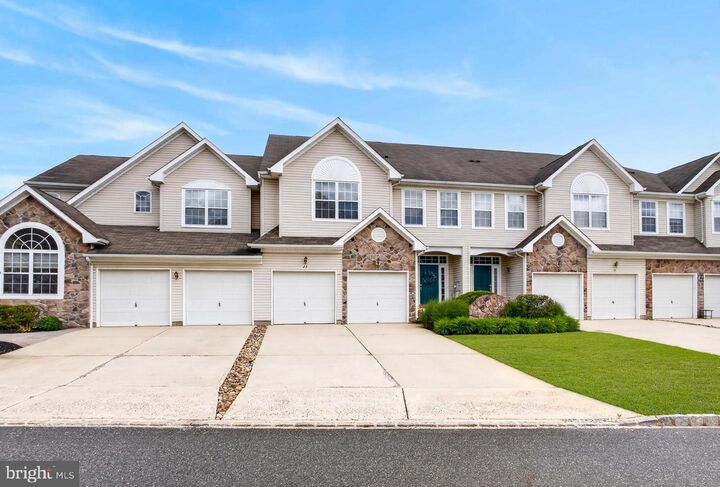 Property Photo:  13 Cypress Point Road  NJ 08060 