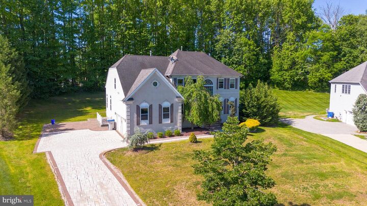Property Photo:  20 Forest Lane  NJ 08831 
