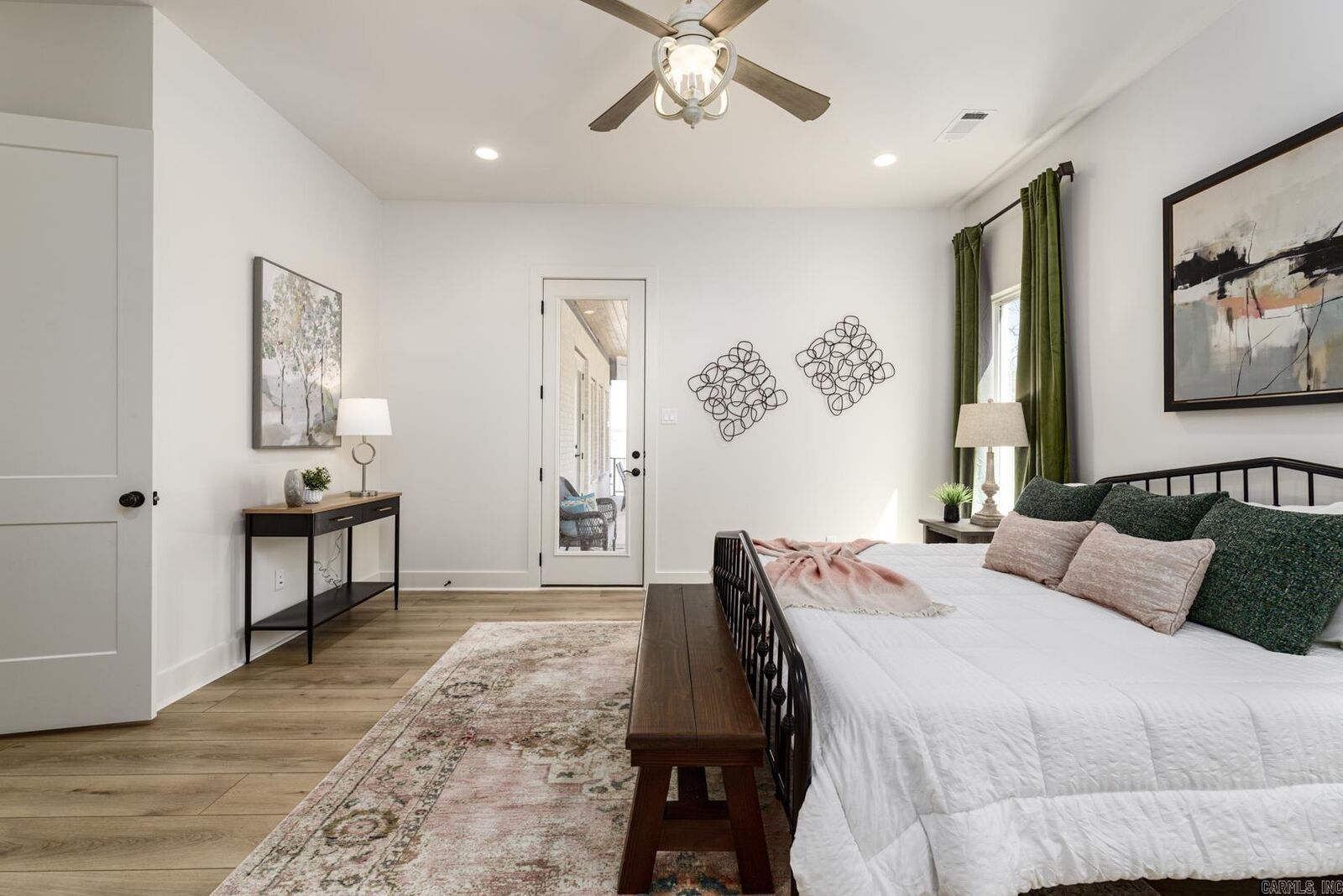 Property Photo: 19012 Waterview Meadow Lane AR 72135