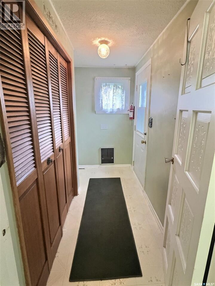 Property Photo:  609 Henry Street  SK S4A 2B7 