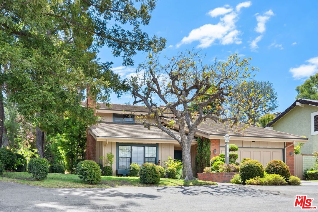 Property Photo: 1844 Michael Ln CA 90272