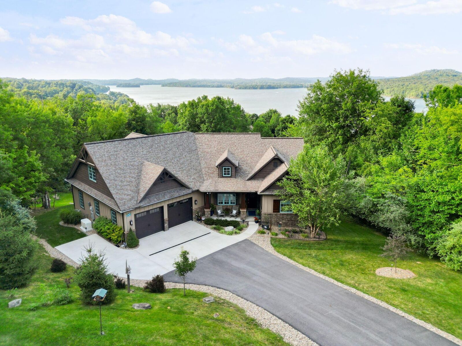 Property Photo: 23018 Loop Road OH 43780