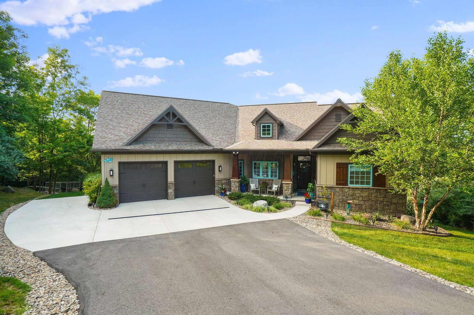 Property Photo: 23018 Loop Road OH 43780