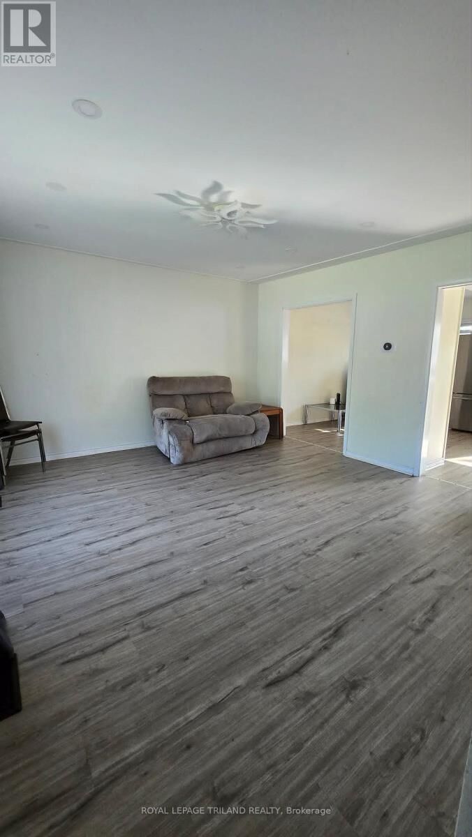 Property Photo:  36 Langton Road  ON N5V 2L8 