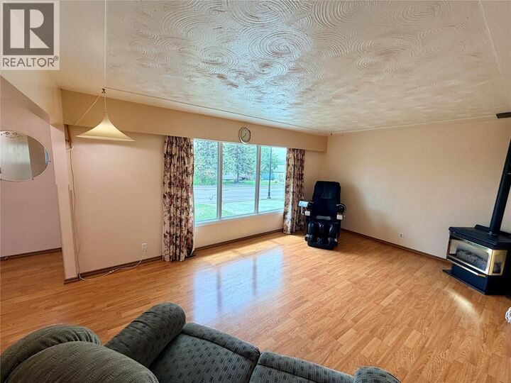 Property Photo: 1008 95 Avenue BC V1G 1C8