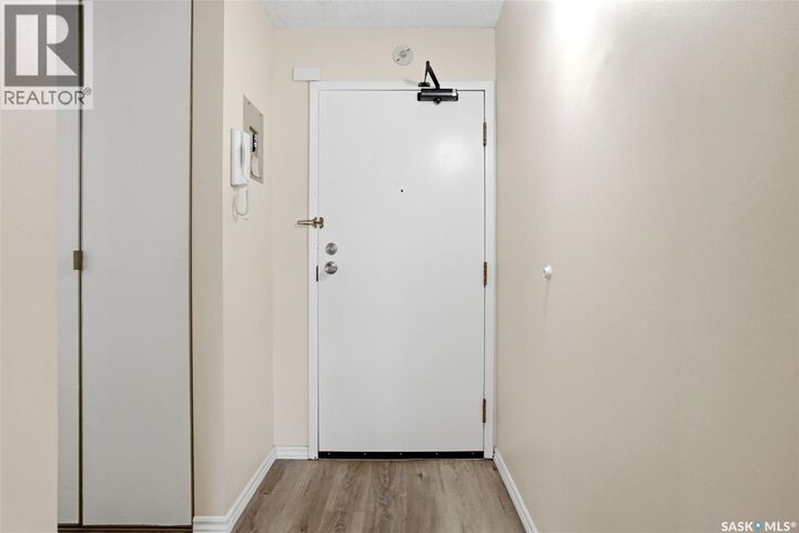 Property Photo:  104 2125 Osler Street  SK S4P 4G9 