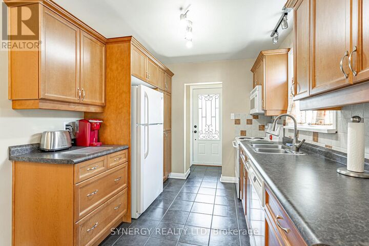 Property Photo:  227 Sterling Street  ON N5Y 1Z3 