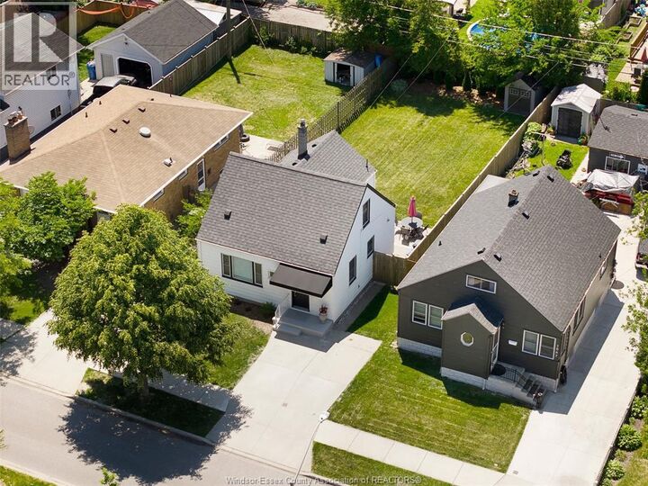Property Photo: 1071 Fairview Boulevard ON N8S 3E6
