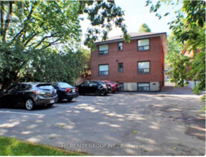 Property Photo:  