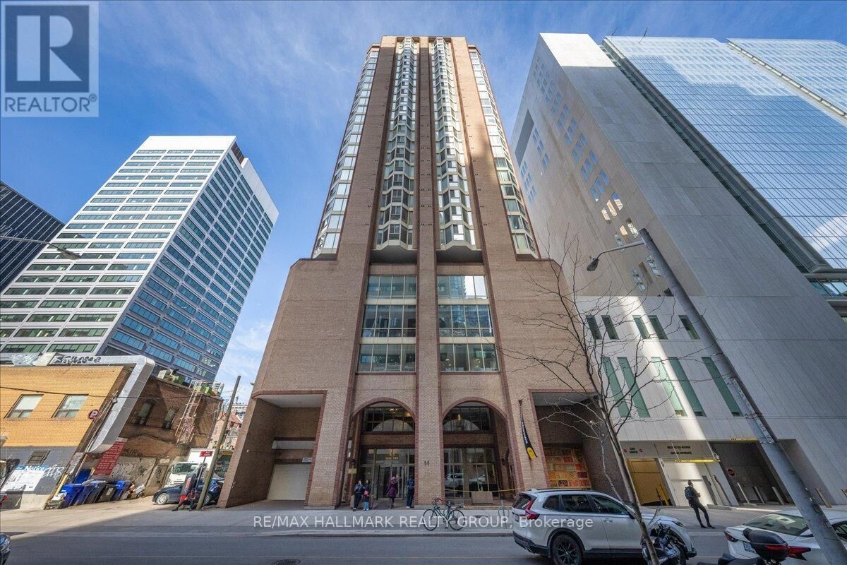 Property Photo:  55 Centre Avenue 1506  ON M5G 2H5 
