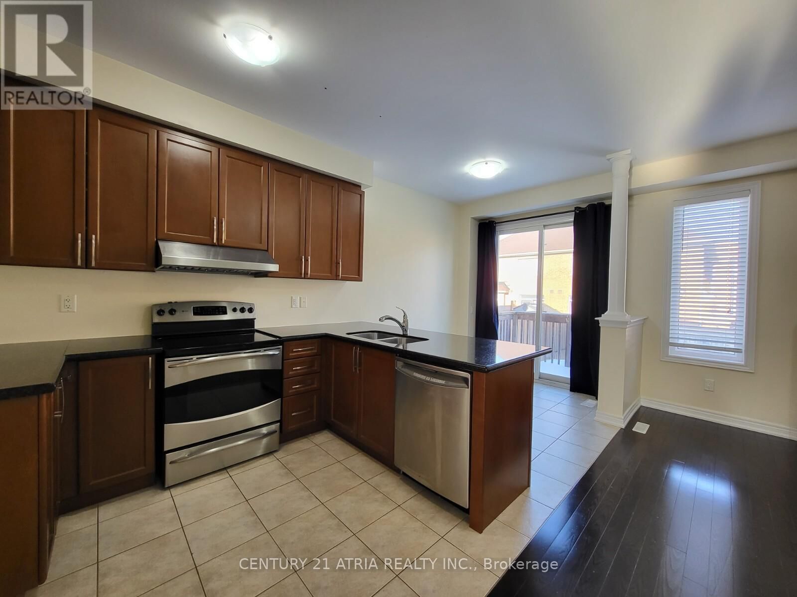 Property Photo: 108 Lewis Honey Drive ON L4G 0J3