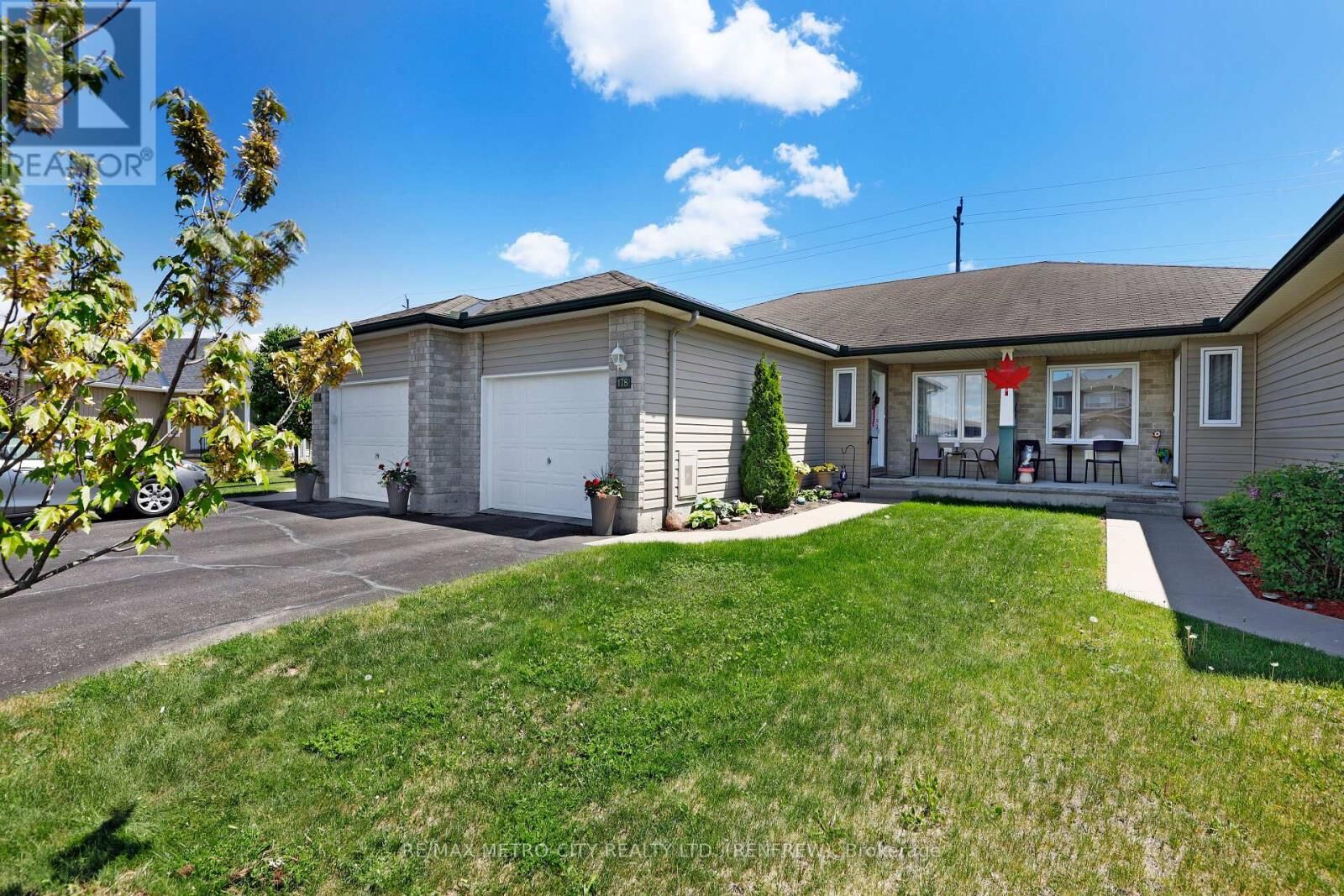 Property Photo: 178 Elk Street ON K7V 0A1