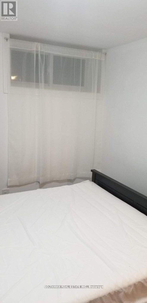 Property Photo:  12 Flerimac Road Bsmt Rm  ON M1E 4A9 