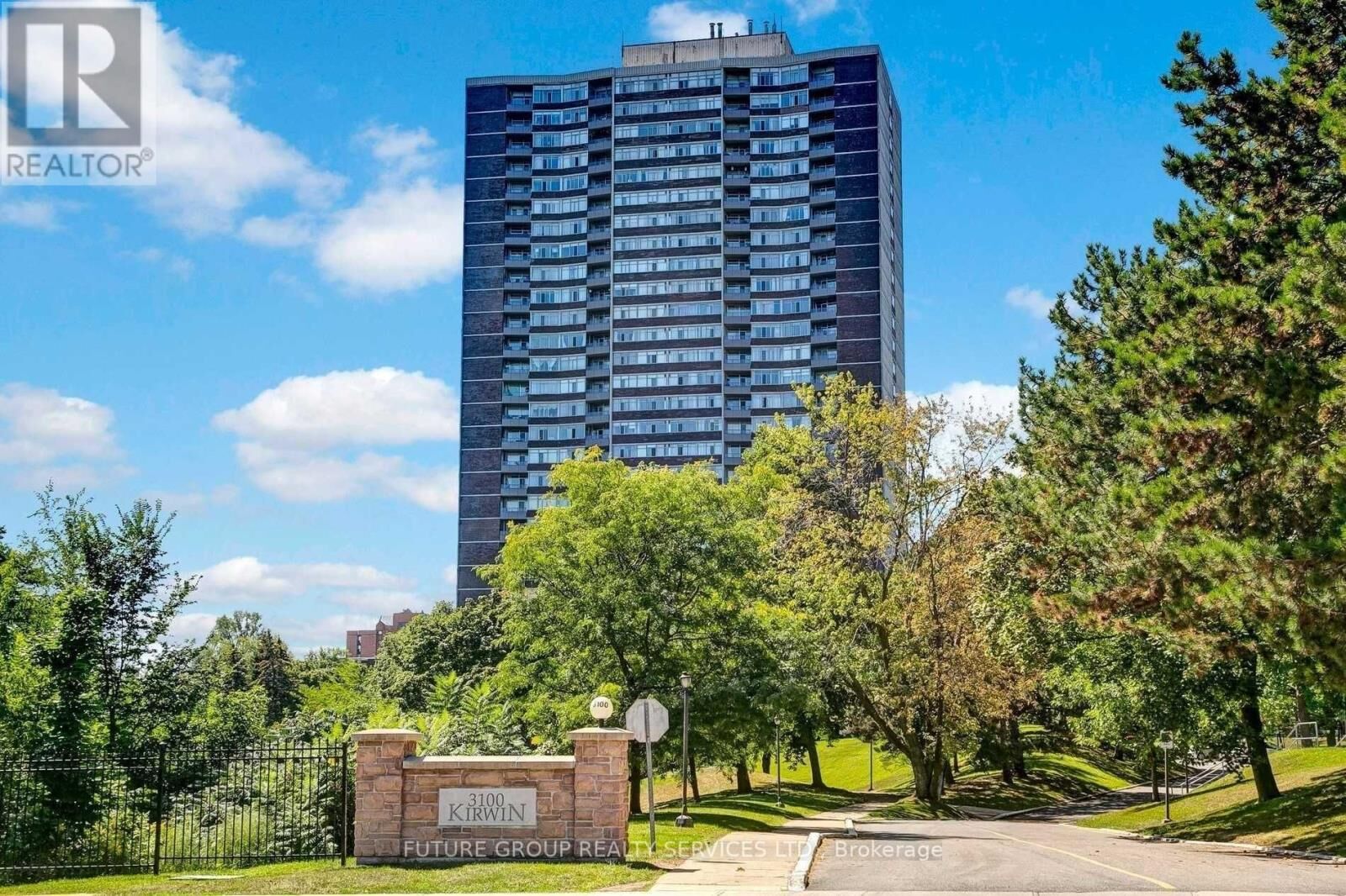 Property Photo:  3100 Kirwin Avenue 1601  ON L5A 3S6 