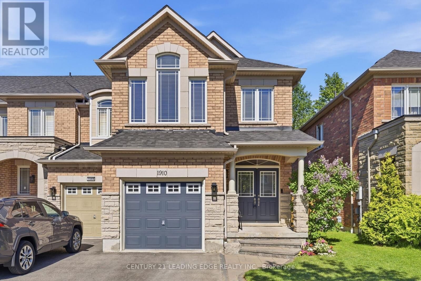 Property Photo:  1910 Calvington Drive  ON L1V 0B3 