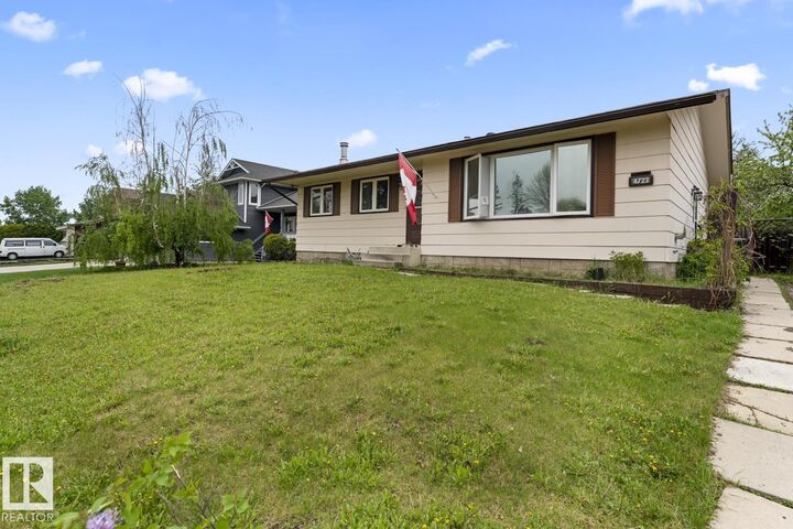 4723 57A Street — photo 1