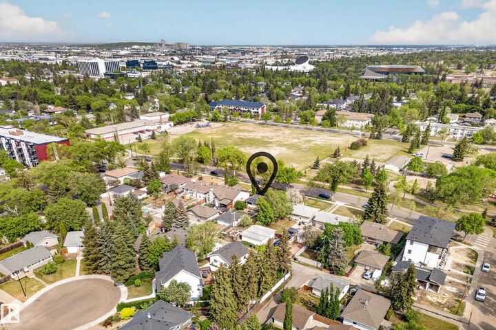 Property Photo:  13619 109 Avenue NW  AB T5M 2G8 