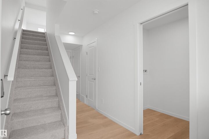 Property Photo: 7062 Rosenthal Drive NW AB T5T 7N6