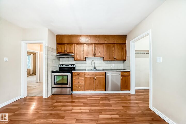Property Photo:  7723 81 Avenue NW  AB T6C 0V4 