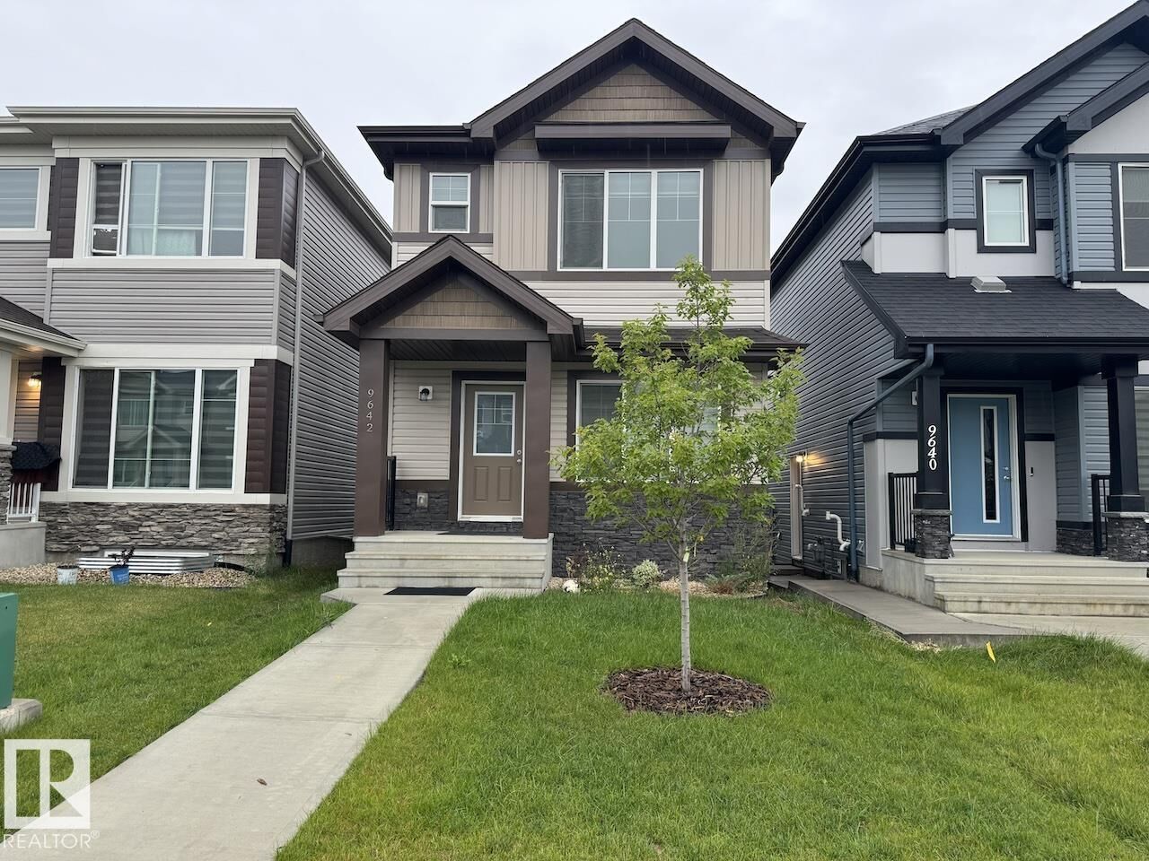 Property Photo:  9642 Colak Link SW Upper  AB T6W 5B6 