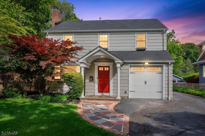 Property Photo: 424 Colonial Ave NJ 07090