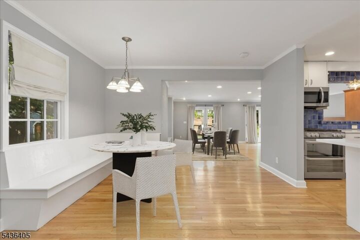 Property Photo: 424 Colonial Ave NJ 07090