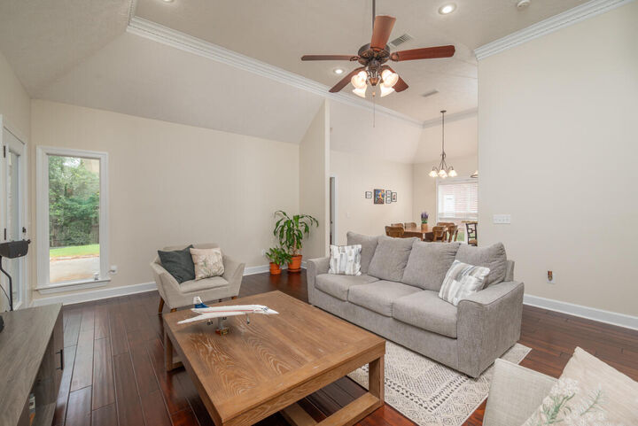 Property Photo:  305 Suzanne Avenue  MS 39759 