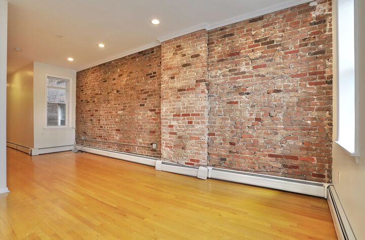 Property Photo:  273 Webster Ave 4  NJ 07307 